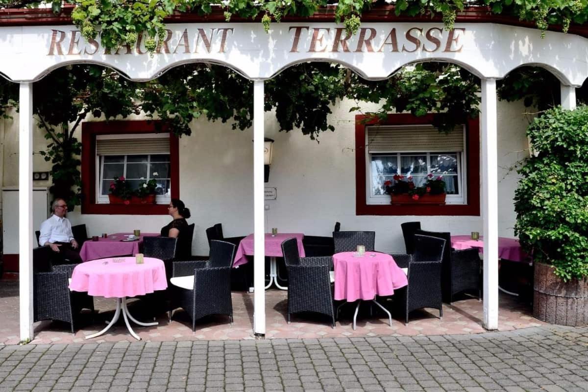 Weinhaus Hotel Zum Josefshof Graach Exterior foto