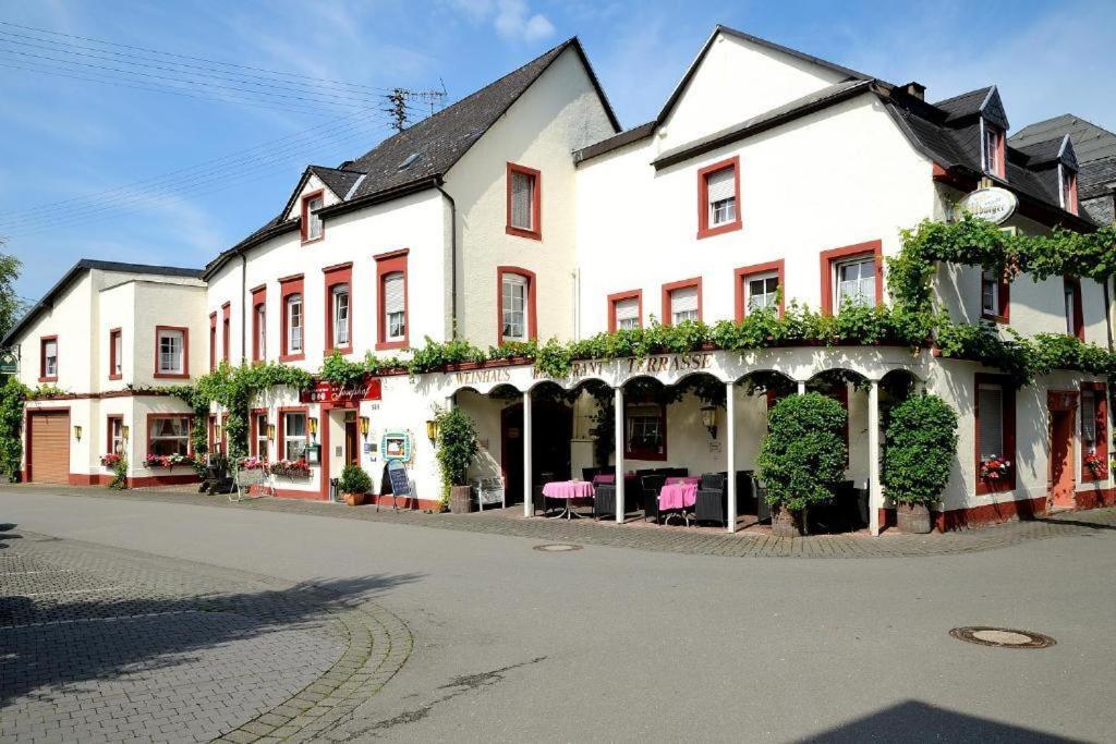 Weinhaus Hotel Zum Josefshof Graach Exterior foto