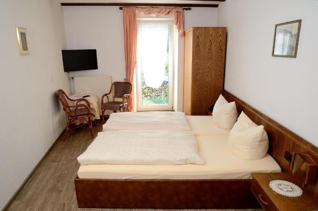 Weinhaus Hotel Zum Josefshof Graach Quarto foto